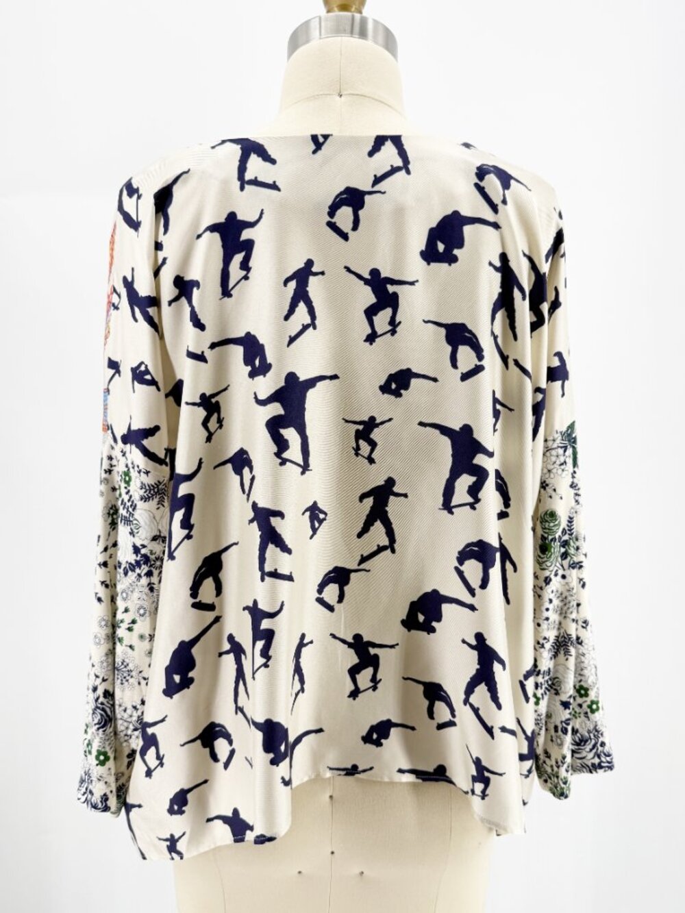 Silk & Jersey Combo Blouse Skateboarders Hummingbird Print L - Picture 3 of 5